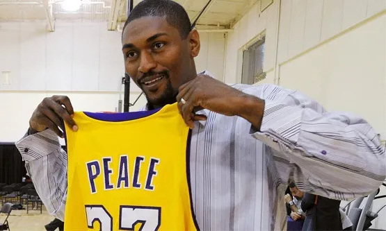 Metta World Peace vs Captain Samouraï Flower
